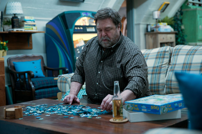 Illustration for article titled 10 Cloverfield Lane Is Fun But It’s Not in the Same League as Cloverfield